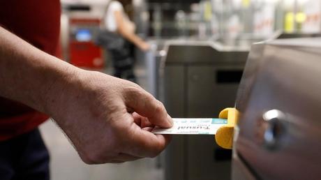 Todo lo que necesitas saber sobre la T-casual: usos y restricciones Todo lo que necesitas saber sobre la T-casual: usos y restricciones