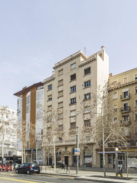 Barcelona cede edificios para alquiler social: un paso hacia la vivienda asequible