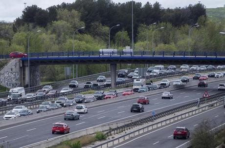 La inestabilidad desciende este lunes y las temperaturas suben de forma generalizada, con tres CCAA en aviso por oleaje