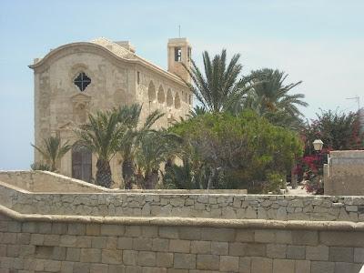 La iglesia de Nueva Tabarca, religión y Semana Santa tabarquina