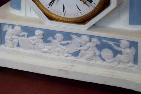 Anaximandro y Anaxímenes en Sevres (París) Anaximandro y Anaxímenes en Sevres (París)