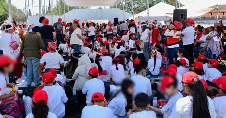 DIF de San Luis Potosí ilumina el entendimiento sobre el autismo con el 2do Foro «Conociendo el autismo»