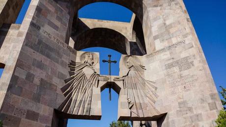 Explora la Santa Sede de Echmiadzin en Armenia