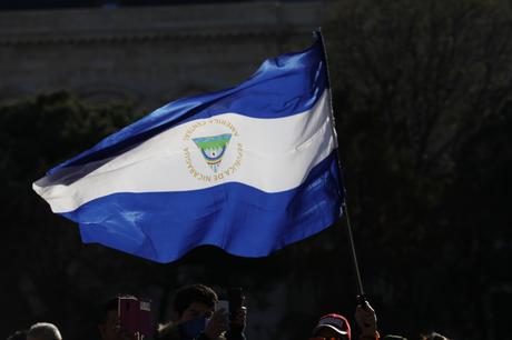 Nicaragua también rompe relaciones diplomáticas con Ecuador