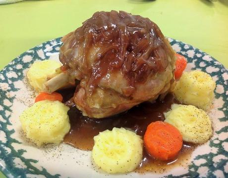 Codillo con salsa de miel Codillo con salsa de miel