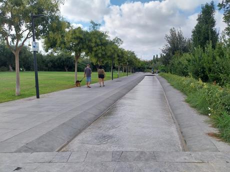 Paseando Por El Parque Central (Valencia)