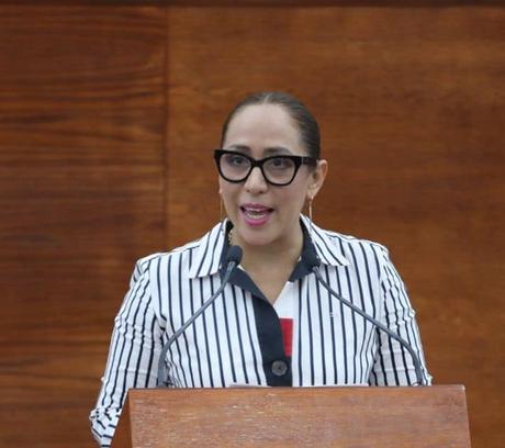 Liliana Flores se mantendré de momento en el PAN