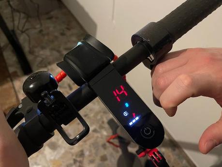 Cómo resetear el patinete Xiaomi