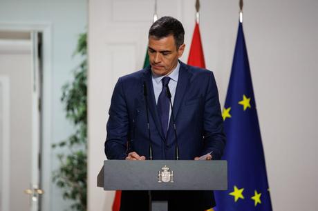Sánchez reafirma el compromiso de Andueza de no pactar con Bildu en Euskadi