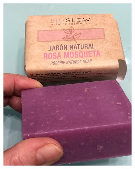 Jabon-natural-rosa-mosqueta-BioGlow