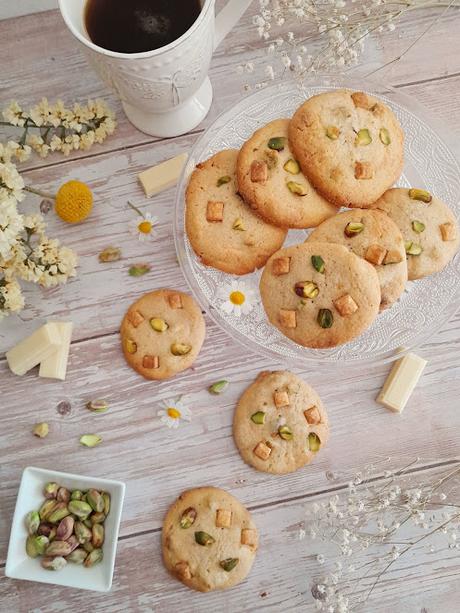 Cookies de chocolate blanco y pistachos Cookies de chocolate blanco y pistachos