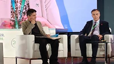 Asociaciones de pacientes, inteligencia artificial y viajes en el tiempo. Patient associations, artificial intelligence, and time travel. 患者协会、人工智能和时空旅行。 Asociaciones de pacientes, inteligencia artificial y viajes en el tiempo. Patient associations, artificial intelligence, and time travel. 患者协会、人工智能和时空旅行。