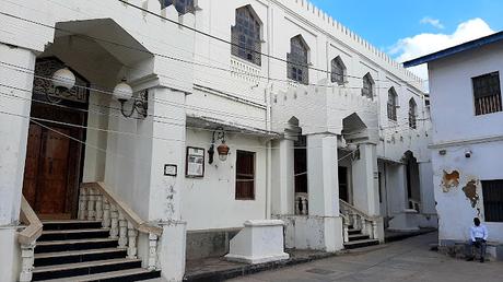 ZANZÍBAR : EN LA CIUDAD DE PIEDRA ZANZÍBAR : EN LA CIUDAD DE PIEDRA