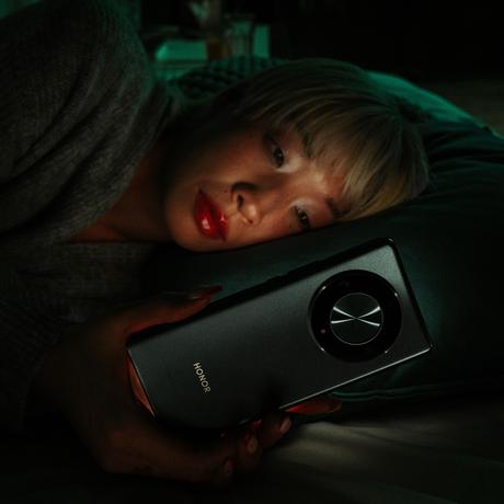 Tecnología centrada en el ser humano: una apuesta por evitar la fatiga visual de los usuarios HonorMagic6Lite-75