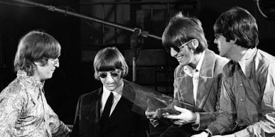 La Mesa Beatle: Y tu pájaro puede cantar