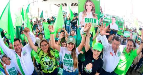 Ruth González se compromete con las comunidades indígenas de la Huasteca