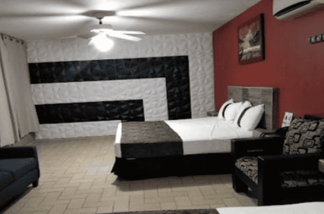 Motel Los Ángeles Puerto Vallarta: Alojamiento económico y céntrico en la playa