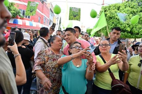 Renovación de la avenida Coral: Comerciantes y residentes celebran mejoras en Jardines del Sur