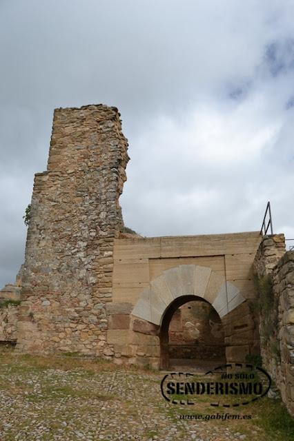 Entre Casas de Reina y Reina