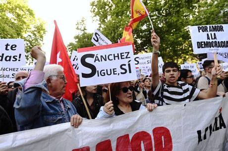 Feijóo (PP) asegura que Sánchez «ya representa al pasado» decida lo que decida
