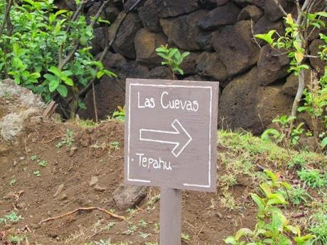 Ana Te Pahu. Cueva de los plátanos. Rapa Nui