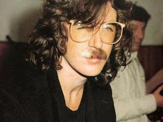 La Mesa Beatle: Charly, cada día canta mejor