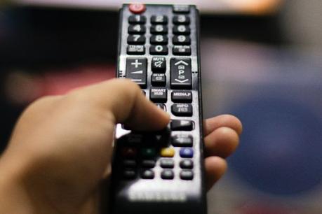 Cómo abrir el control remoto Samsung