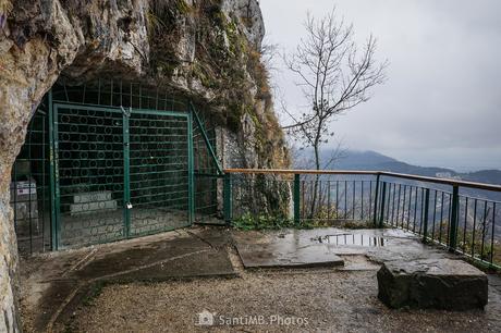 La Cueva de las Monjas La Cueva de las Monjas