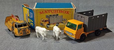 Karrier Bantam y Cattle Truck ambas piezas #37 de Matchbox