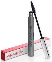 Mirabella mima las pestañas