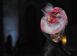 Pablo y Mayayo nos enseñan su sombreros Pablo y Mayayo nos enseñan su sombreros