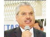 Puras trabas dicen trabajadores Mexicana