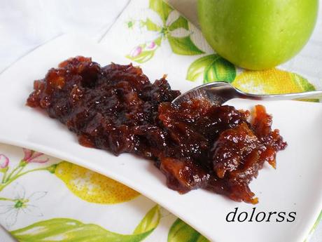 Chutney de manzanas, orejones y pasas
