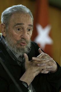 Fidel le regaló obsequió su libro de memorias a Rousseff  en visita privada