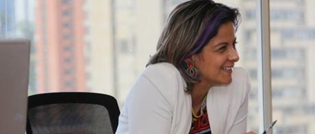 ministra entrega titulación de 608 hectáreas en el Putumayo