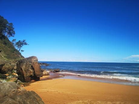 Cascada la Mexona y Playa de Merón