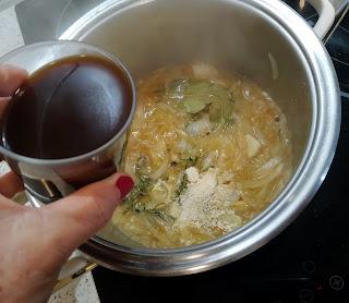 RIÑONES DE CORDERO AL JEREZ