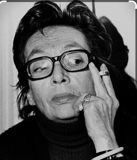 LA FELICIDAD ES LA ESPERA DE LA FELICIDAD