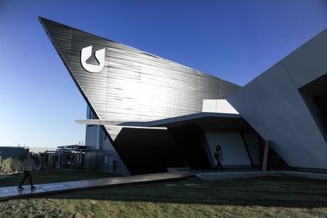 Oficinas Urufarma, Canelones / Carlos Ott Arquitectos Oficinas Urufarma, Canelones / Carlos Ott Arquitectos