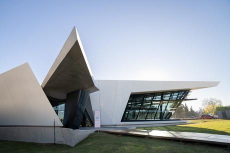 Oficinas Urufarma, Canelones / Carlos Ott Arquitectos Oficinas Urufarma, Canelones / Carlos Ott Arquitectos