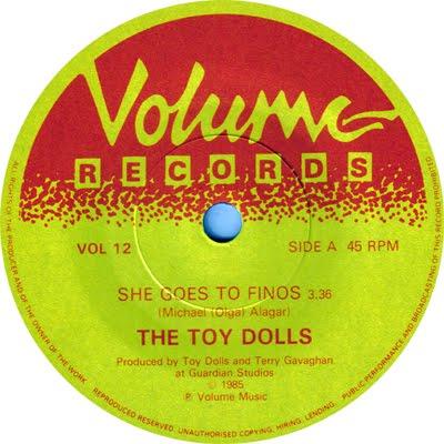 dolls -She goes finos (Ella finos) 1985