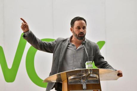 Cuando las democracias devienen dictaduras Cuando las democracias devienen dictaduras