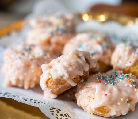 Cinco pastelerías emblemáticas para tomar ‘otras’ rosquillas madrileñas