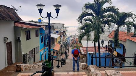 ECUADOR :  GUAYAQUIL Y EL BARRIO DE PEÑAS