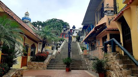 ECUADOR :  GUAYAQUIL Y EL BARRIO DE PEÑAS