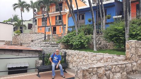 ECUADOR :  GUAYAQUIL Y EL BARRIO DE PEÑAS