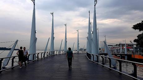 ECUADOR :  GUAYAQUIL Y EL BARRIO DE PEÑAS