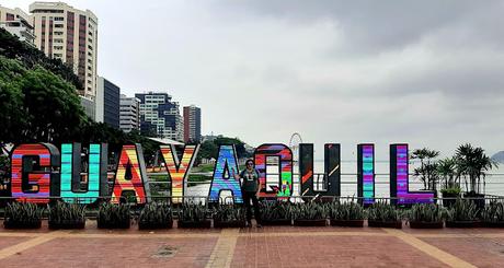 ECUADOR :  GUAYAQUIL Y EL BARRIO DE PEÑAS