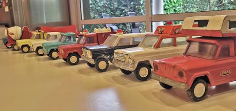 Jeep Gladiator de la marca Tonka de Estados Unidos