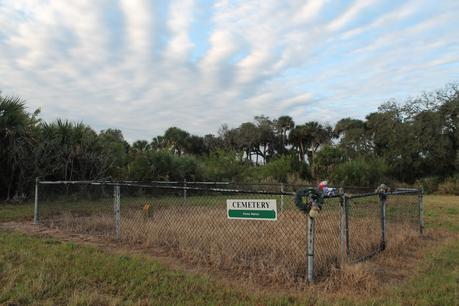 Cementerios en la isla Cementerios en la isla